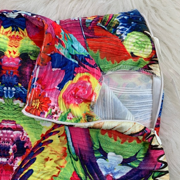 LF Millau Iris Print Bandage Mini Skirt - Picture 3 of 4